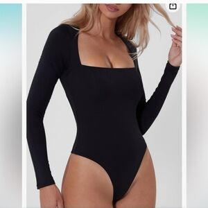 Qinsen Square Neck Bodysuit
